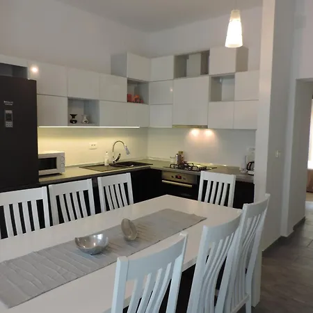 Lori * Biograd Na Moru