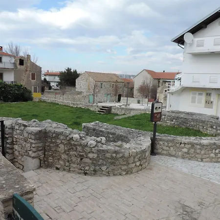 Lori * Biograd Na Moru