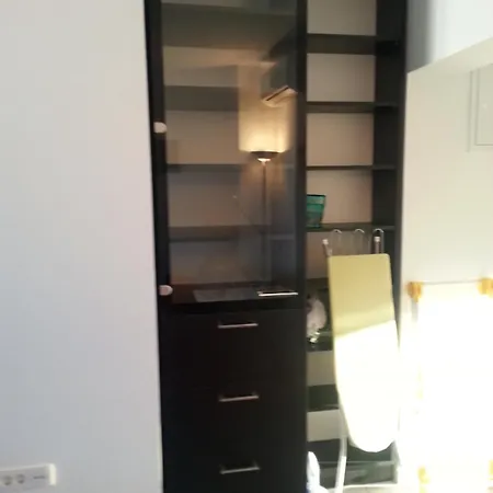Lori Apartment *